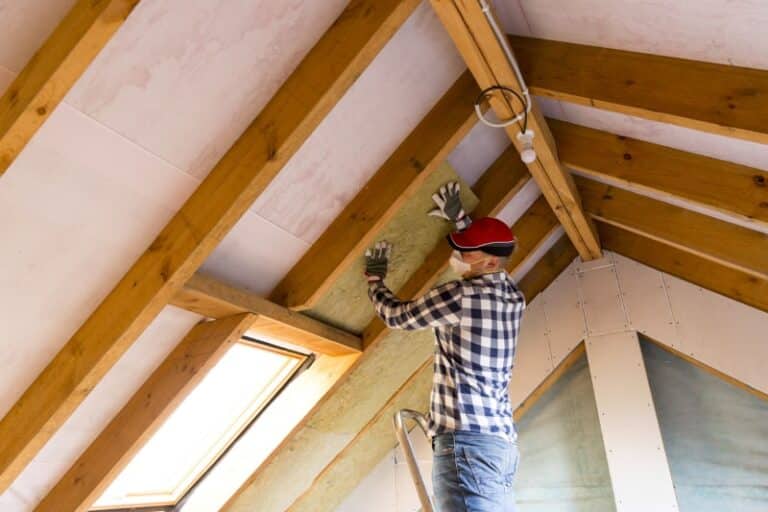 installating attic insulation